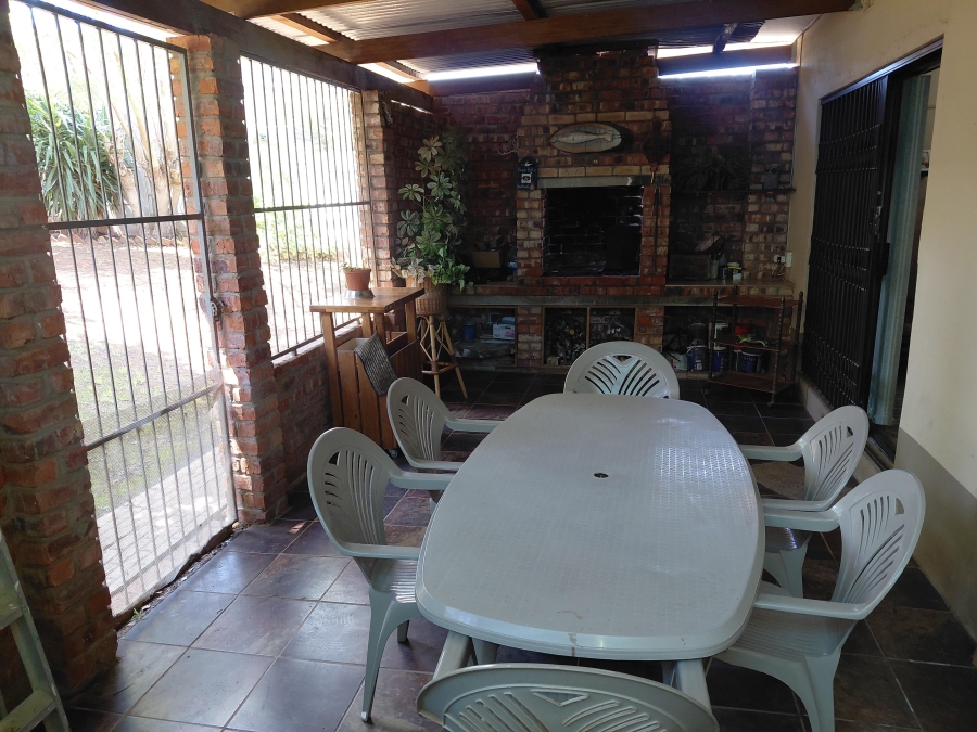 4 Bedroom Property for Sale in Van Riebeeck Hoogte Eastern Cape